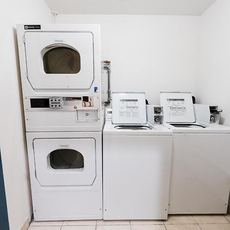 140 Ghuznee Hostel Веллингтон Экстерьер фото