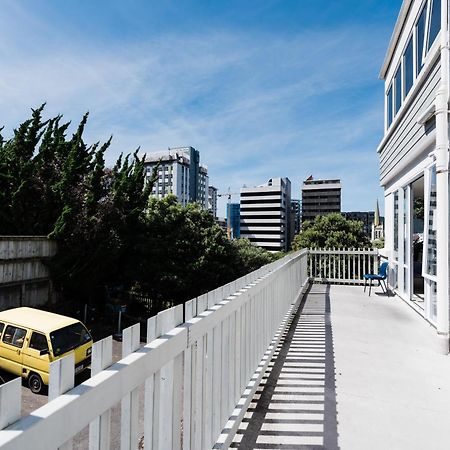 140 Ghuznee Hostel Веллингтон Экстерьер фото