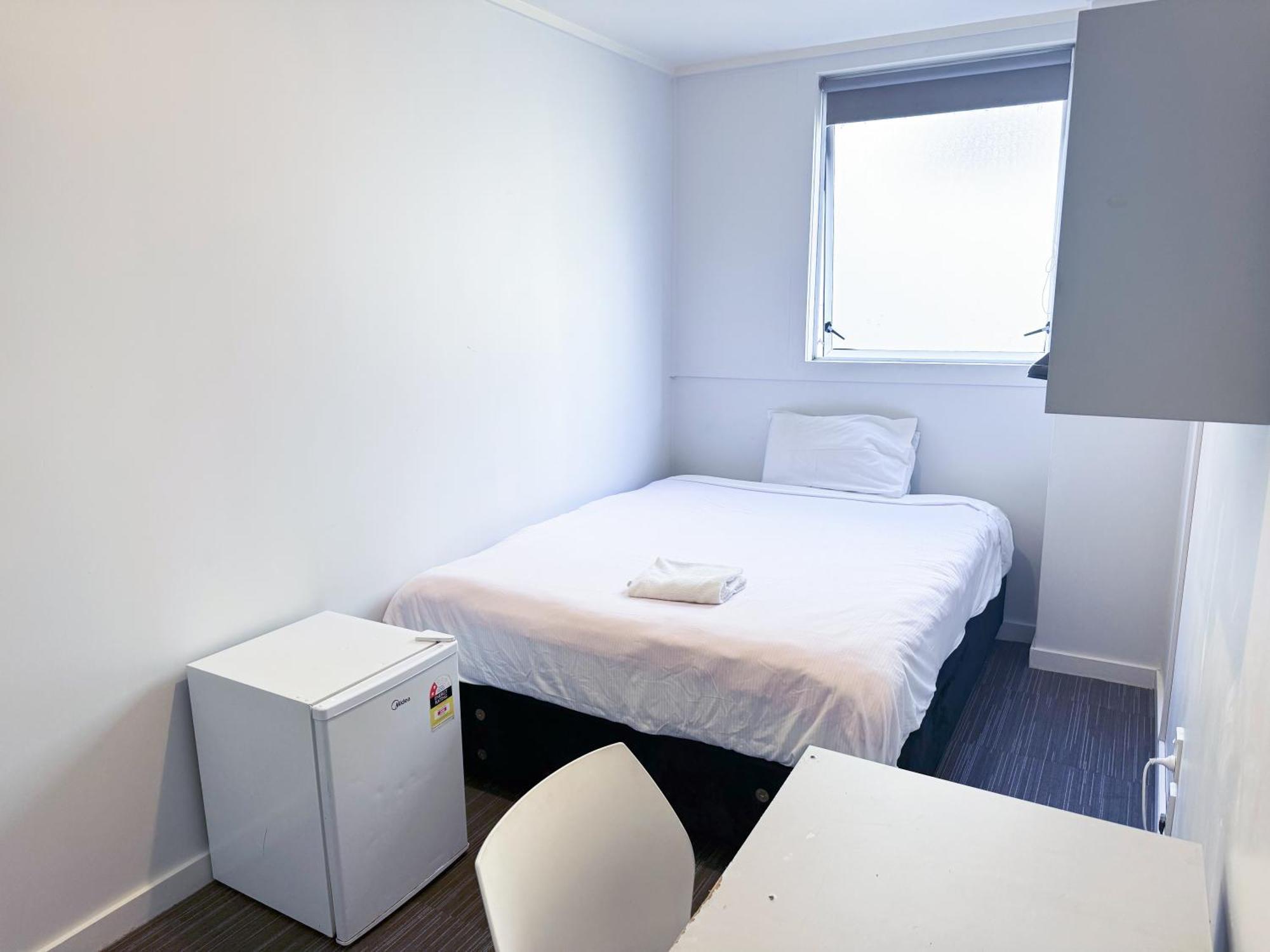 140 Ghuznee Hostel Веллингтон Экстерьер фото