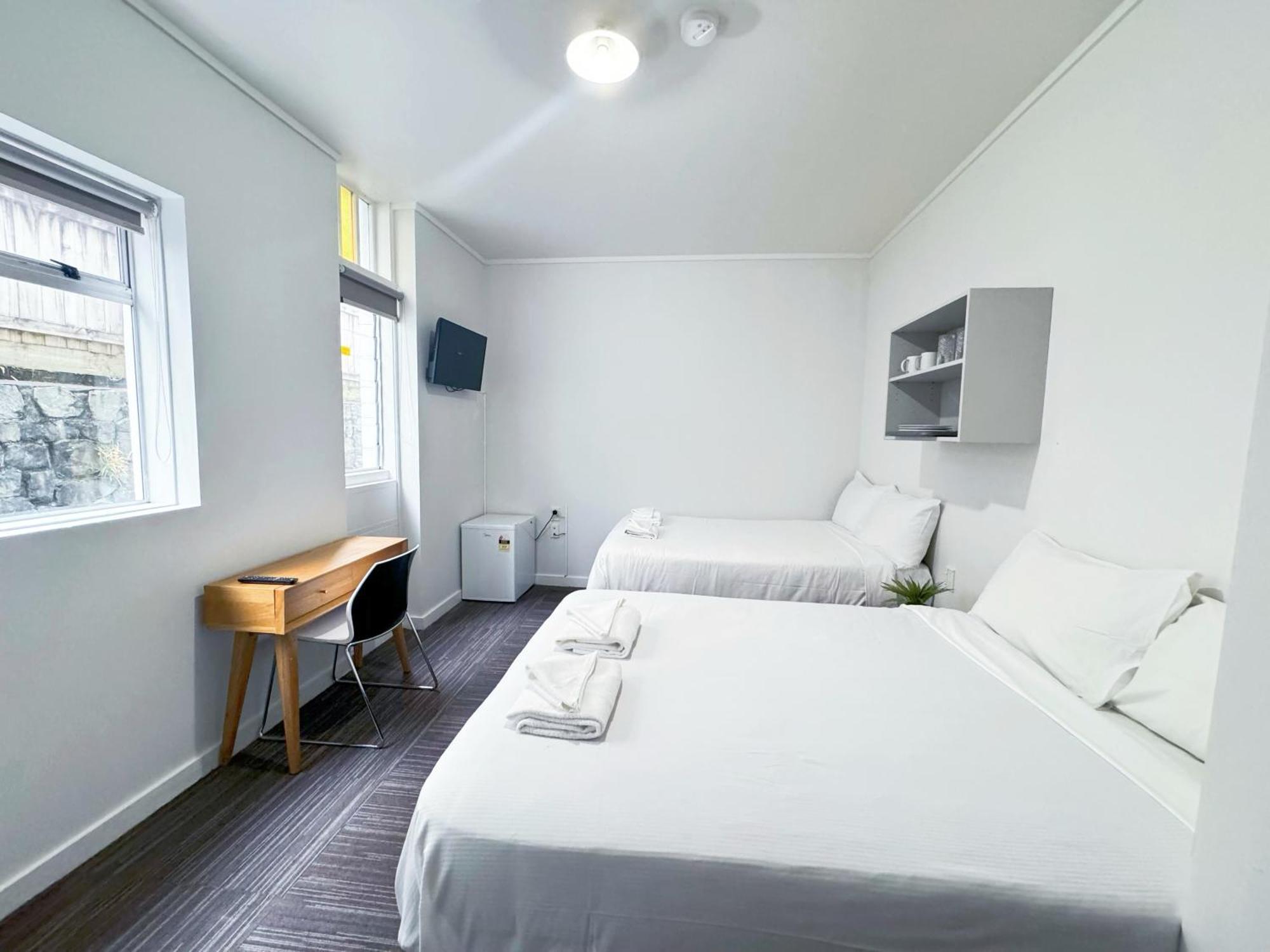 140 Ghuznee Hostel Веллингтон Экстерьер фото