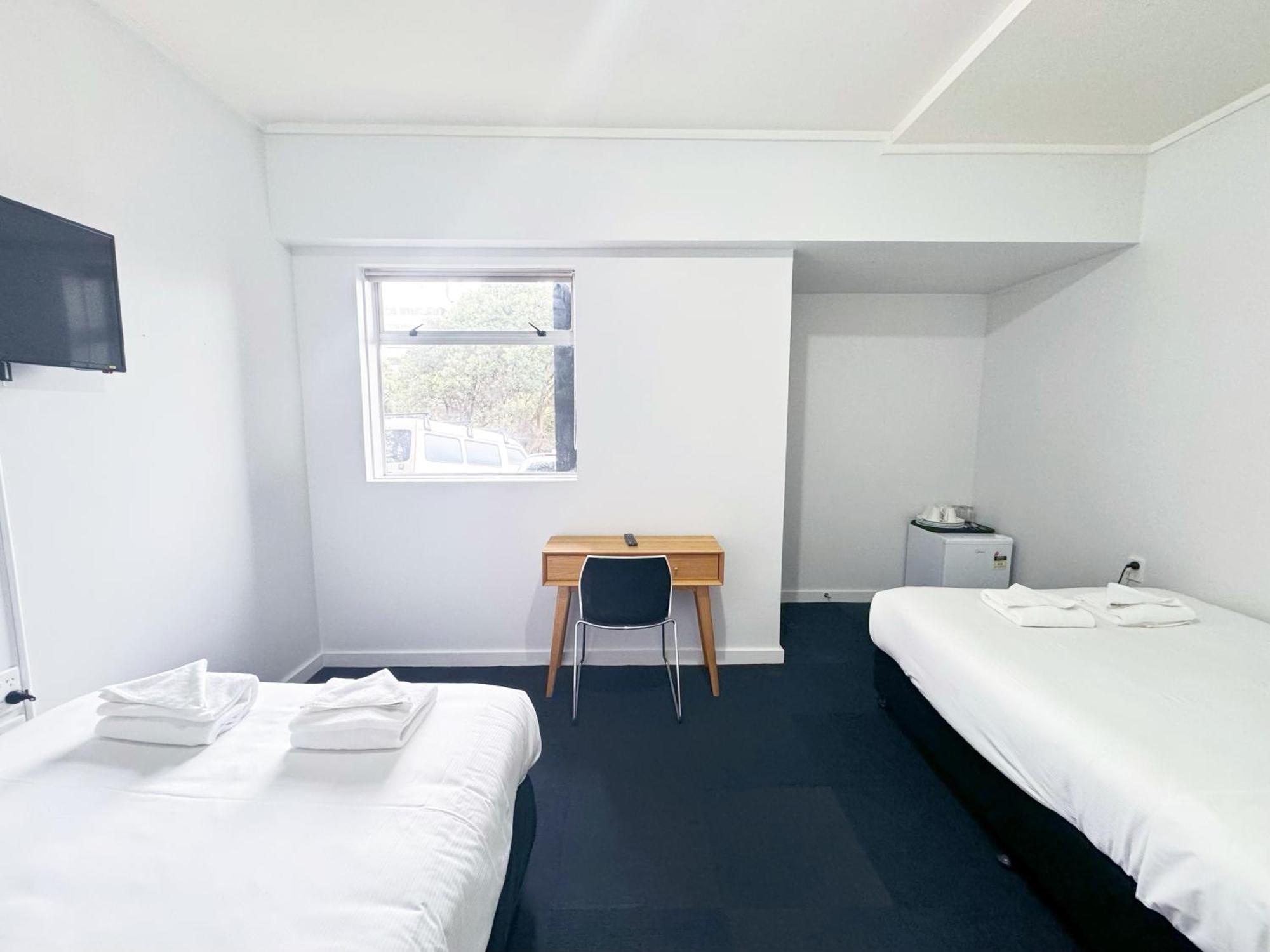 140 Ghuznee Hostel Веллингтон Экстерьер фото